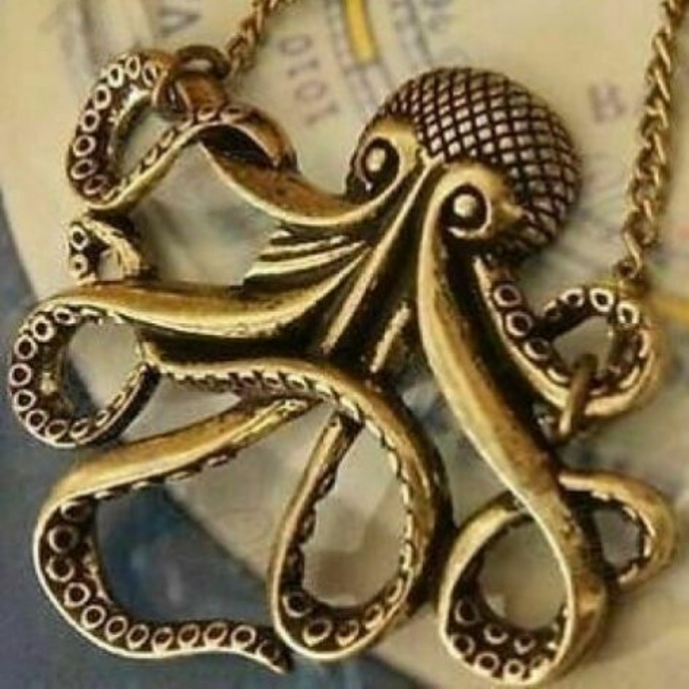OCTOPUS NECKLACE - Kraken Charm - cute fashion jewelry gift